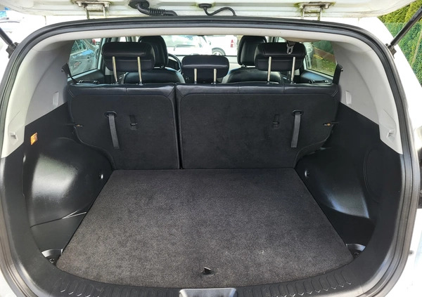Kia Sportage cena 49900 przebieg: 179500, rok produkcji 2012 z Tarnów małe 379